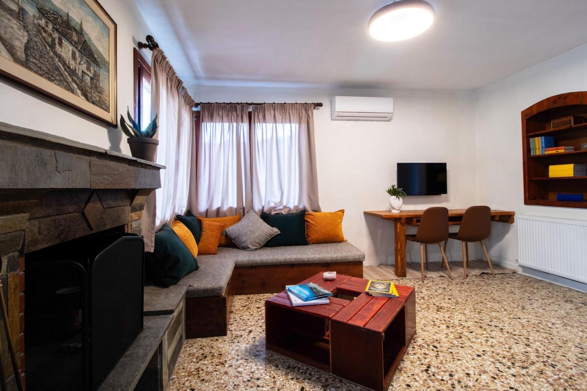 2 Bedroom Art House In Kavala Exterior foto
